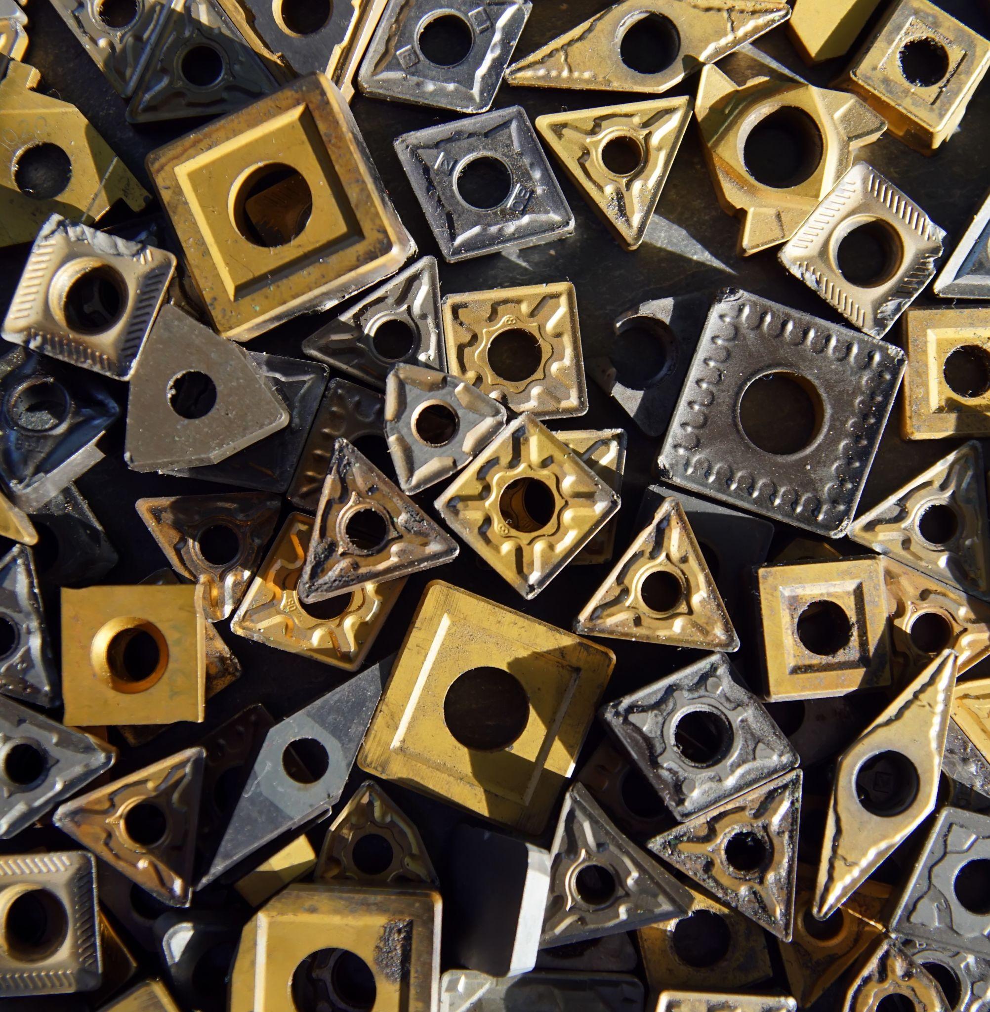 Insertos y herramientas de corte industriales